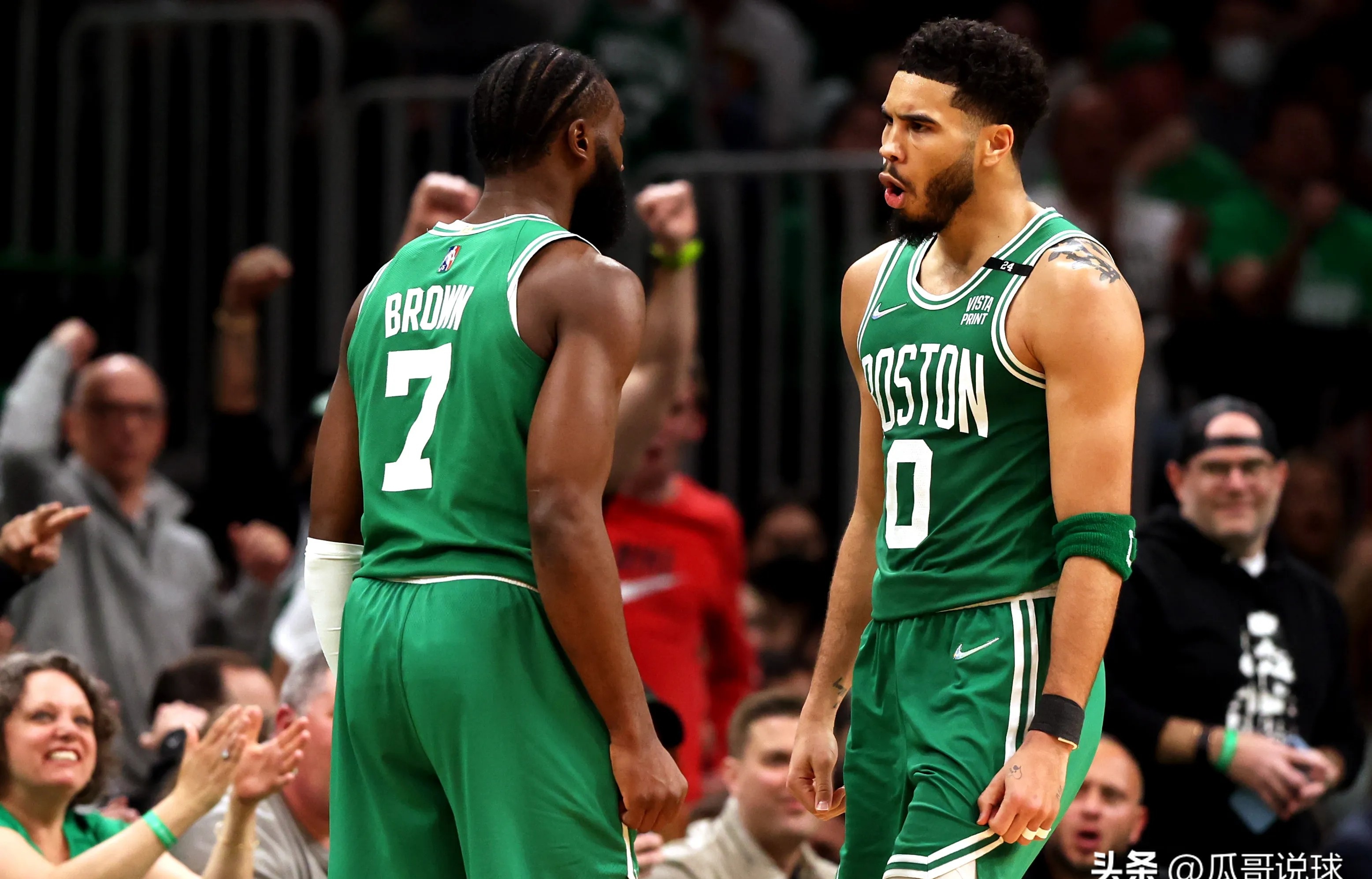 开云sport-篮网客场战胜绿军,东部半决赛豪取首胜