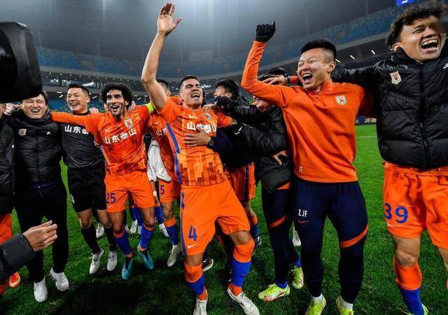 拼尽全力,武汉卓尔将迎战山东鲁能的简单介绍 拼尽全力,武汉卓尔将迎战山东鲁能的简单介绍