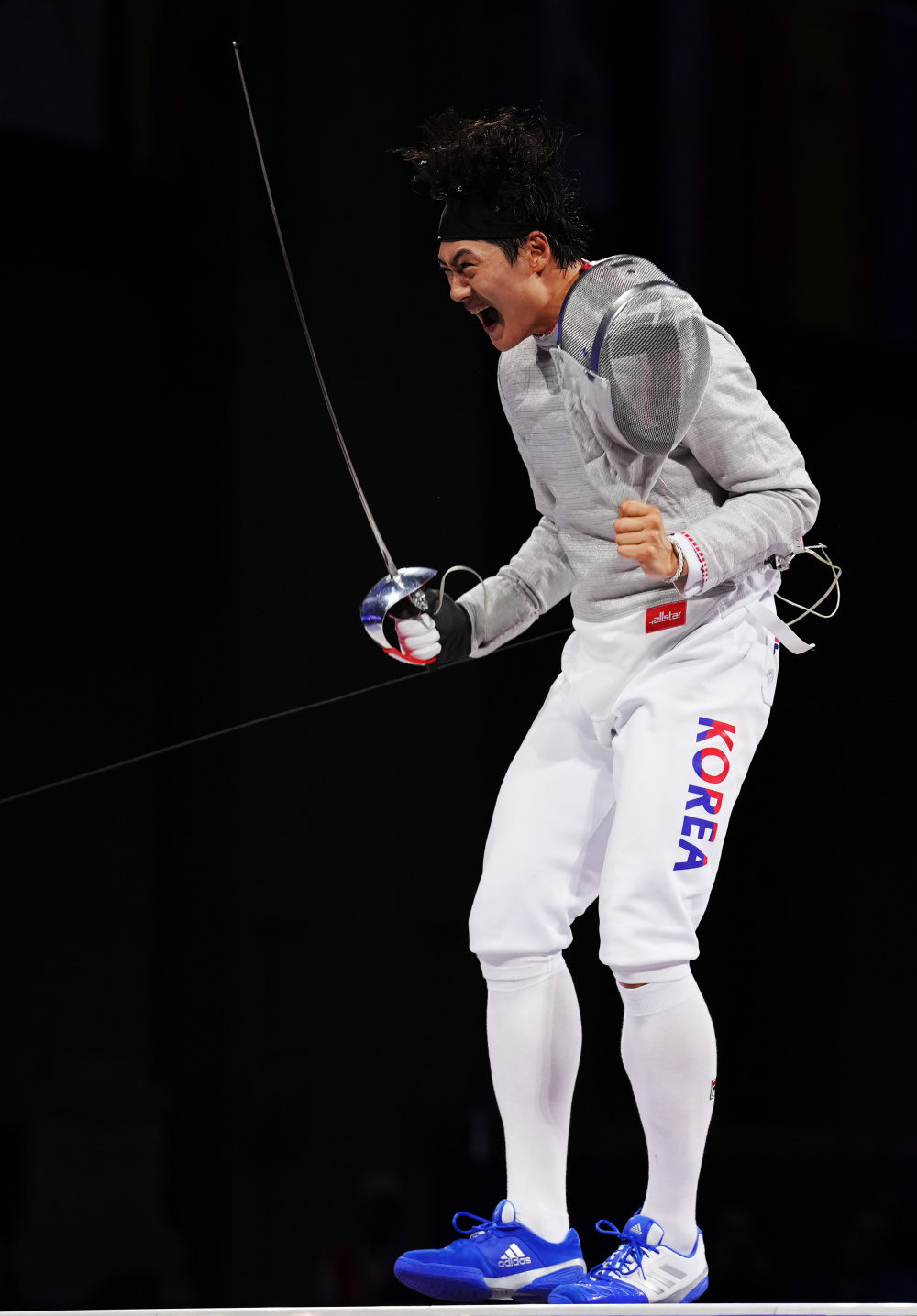 开云官网-波兰击剑选手表现出色,取得金牌的简单介绍