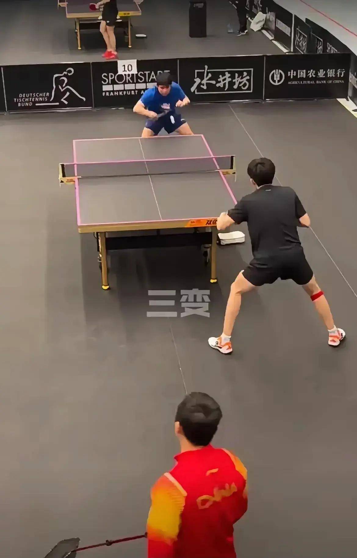 包含乒乓球决赛震撼开打,巅峰对决引爆全场的词条 包含乒乓球决赛震撼开打,巅峰对决引爆全场的词条