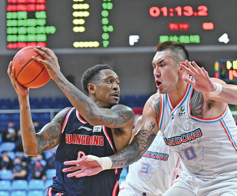 开云下载-包含新疆队险胜广州队，陶汉林高光表现的词条