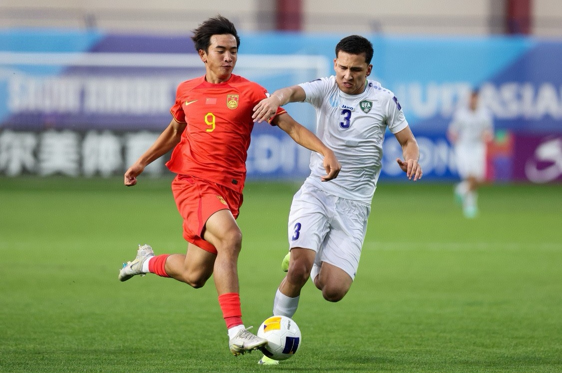 开云平台-逐鹿风云，国内足球联赛局势扑朔迷离