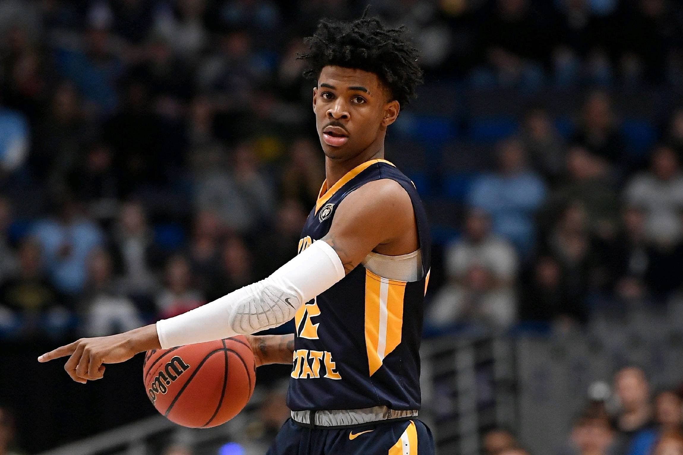 开云体育APP下载-篮网横扫鹈鹕，莫兰特点燃赛场