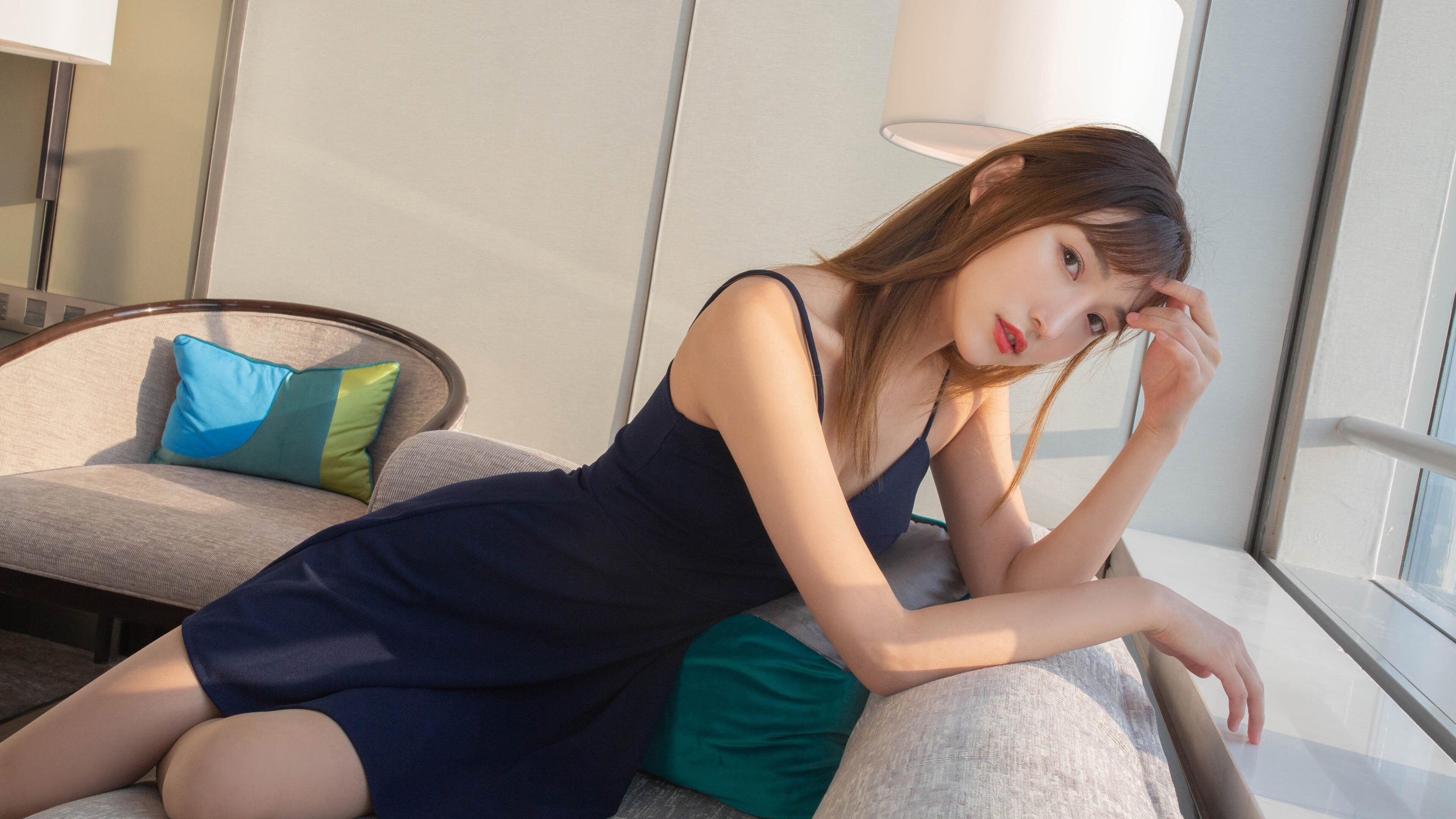 同夜双星闪耀,当NBA奇才鏖战加时,足球浓眉在欧冠之巅完成致命接管